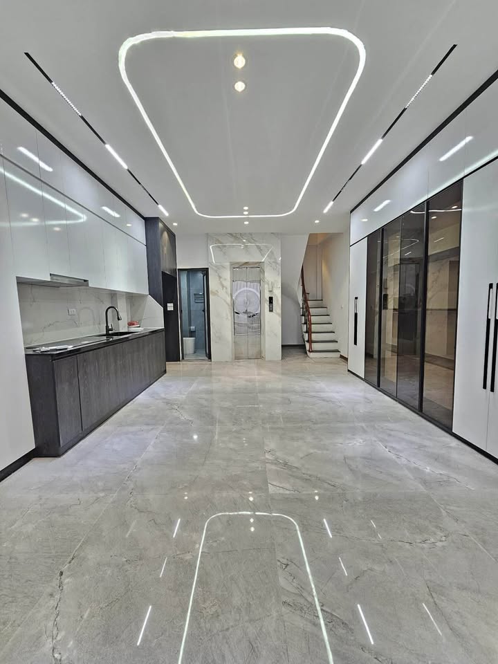 Siêu phẩm nhà mới xây tại phố Khúc Thừa Dụ, quận Cầu Giấy, Hà Nội