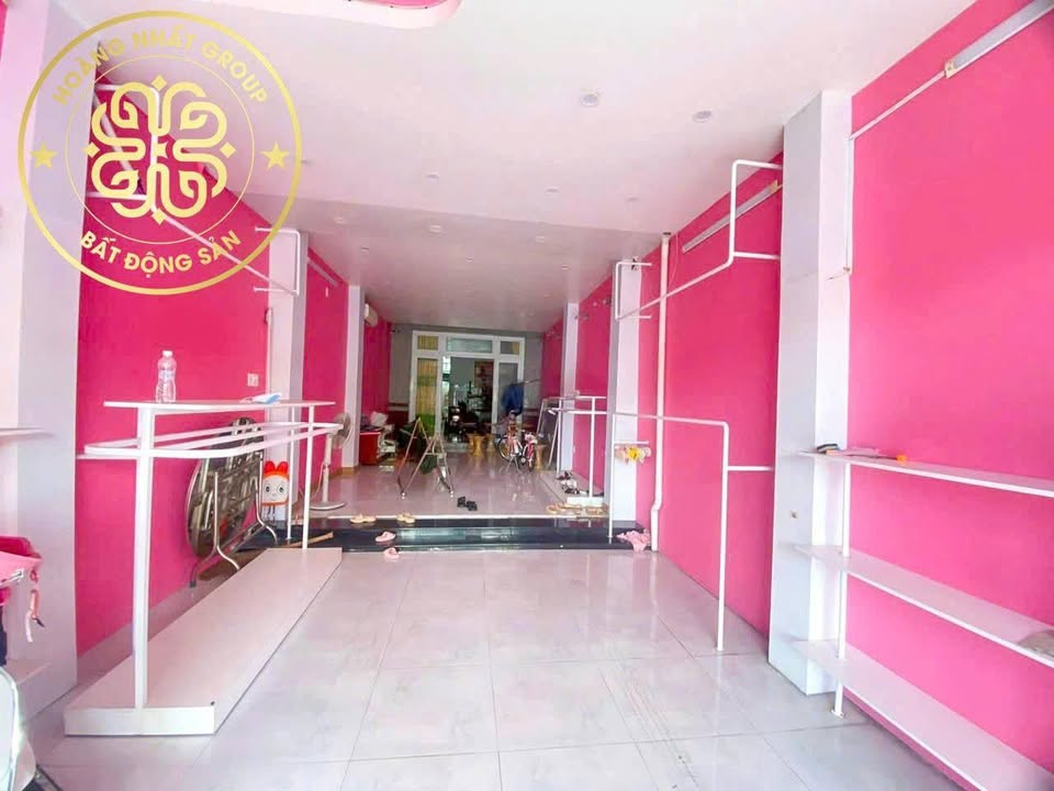 Nhà 1 trệt 1 lầu mặt tiền Nguyễn Du, Cà Mau, kinh doanh đỉnh cao