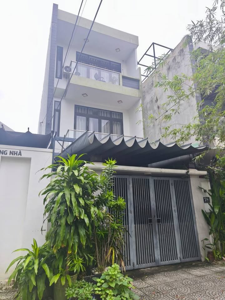 Nhà 3 tầng Phan Triêm, Đà Nẵng, sát Mẹ Thứ, đường 7m5, giá hời