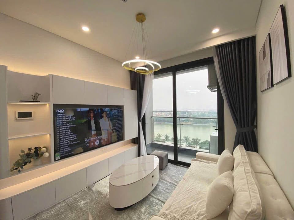 Bán căn hộ 1 phòng ngủ Vinhomes, view Vườn Hoa, Đại lộ Nguyễn Hoàng