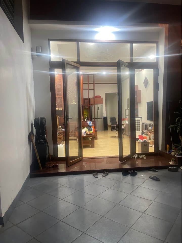 Bán nhà mặt tiền Lương Thế Vinh, phường Tân Tiến, thành phố Buôn Ma Thuột, giá 4,75 tỷ