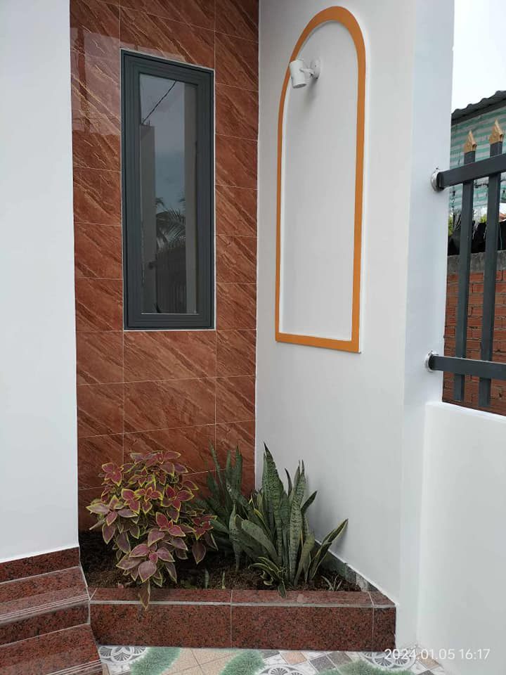 Nhà 70m2, 1,2 tỷ, Bến Tre, sổ đỏ đang lên, sẵn sàng lên tầng