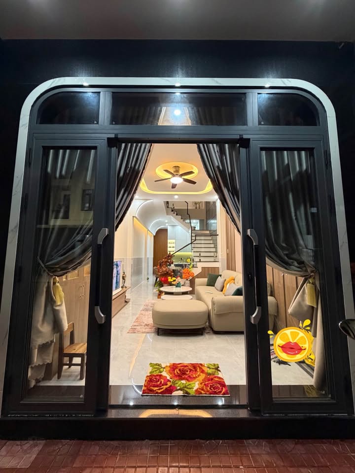 Ngôi nhà mơ ước mặt tiền trục chính Hà Thanh 2, Quy Nhơn hiện đại, sang trọng