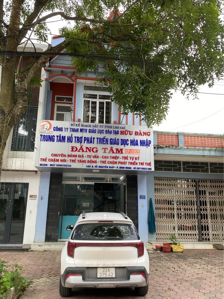 Nhà 3 tầng Võ Nguyên Giáp vuông vắn, 4 phòng ngủ, giá tốt