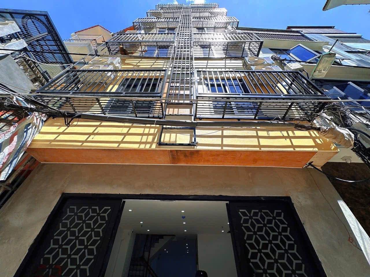 Bán tòa nhà chung cư mini tọa lạc tại mặt ngõ kinh doanh phố Khương Thượng