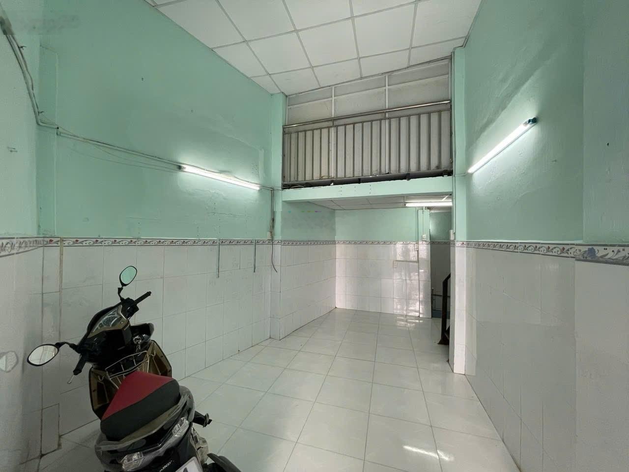 Bán nhà đường Huỳnh Đình Hai, P. 24, Bình Thạnh, 31m2 x4.15m, 2.9 tỷ