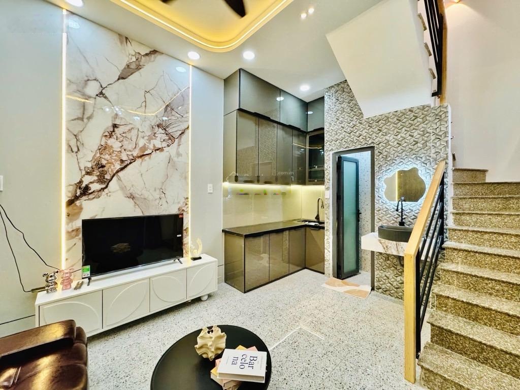 Bán nhà đường nguyễn thiện thuật, p.24, bình thạnh, 18.2m2x5mx4 tầng, 4.05 tỷ