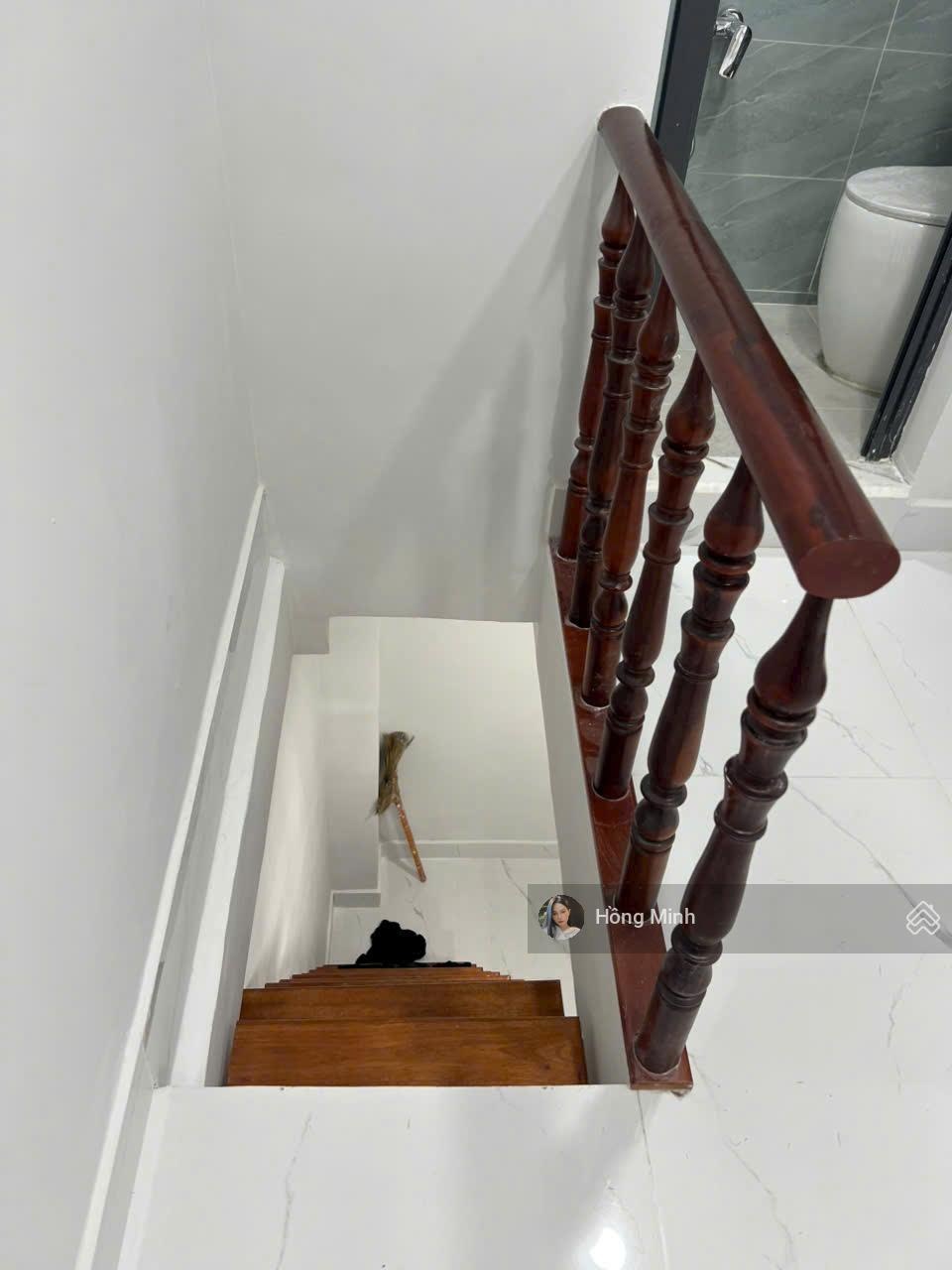 Siêu hiếm Quận 3 - 1 căn duy nhất! Nhà 3 tầng - 2 Phòng ngủ - Cách Mạng Tháng Tám - Chỉ 1.89 tỷ