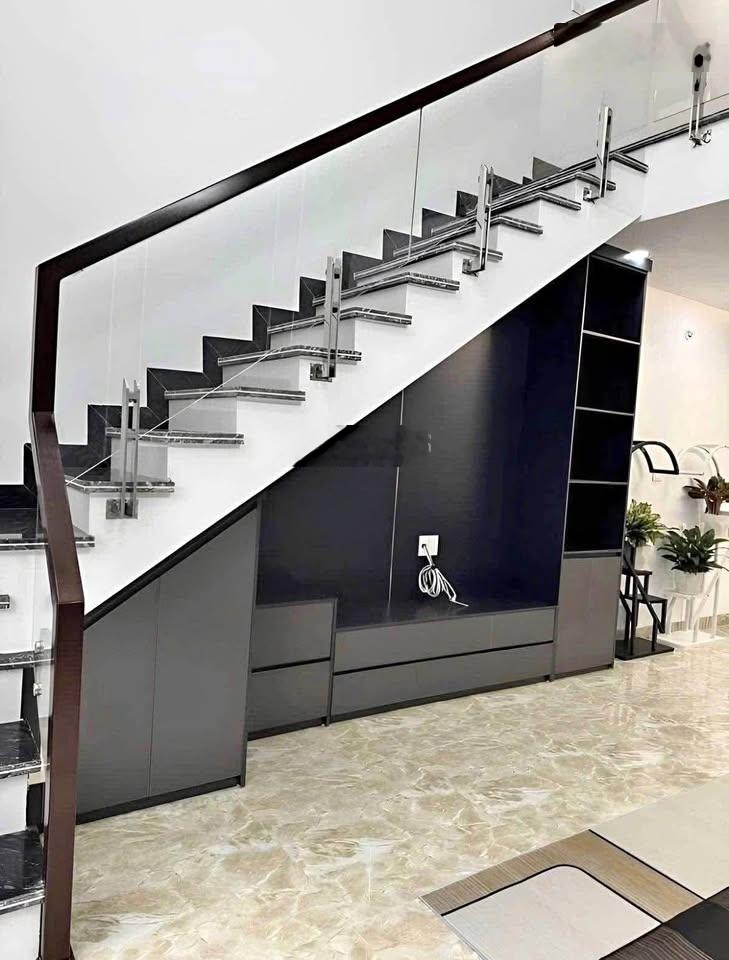 Hàng hiếm Quận Bình Tân 1 trệt 1 lầu 35m2 full thổ cư, chính chủ bán gấp, giá tốt nhất khu vực