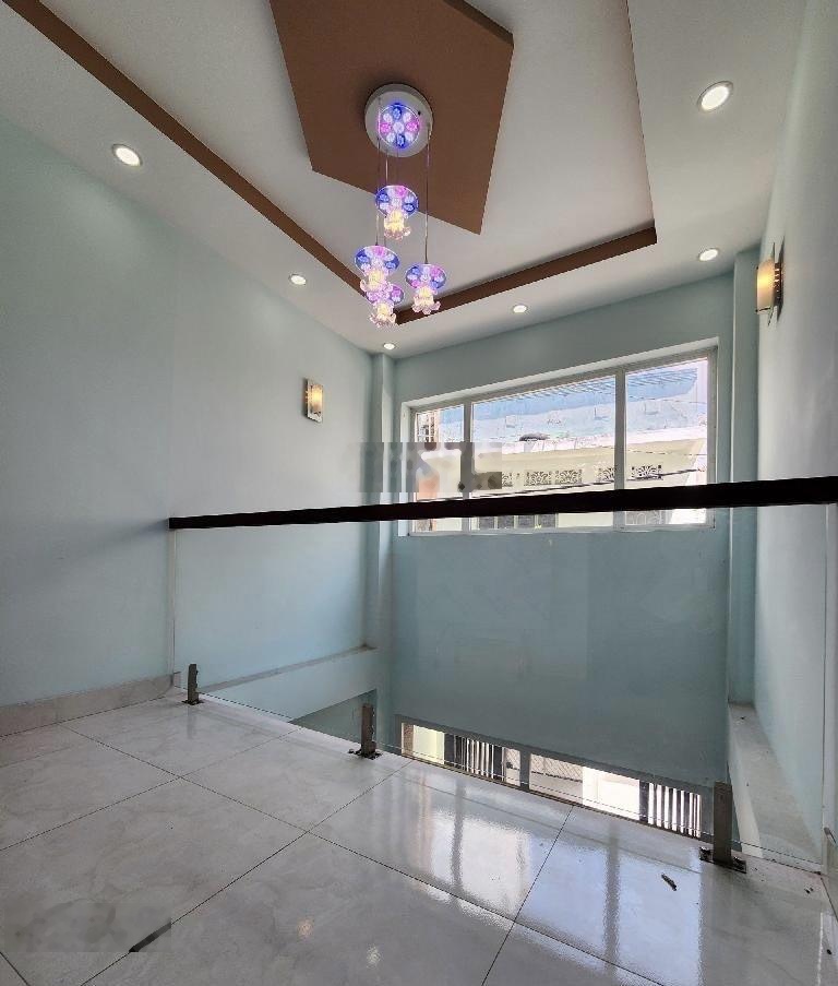 Chủ nhà cắt lỗ 200tr bán 3tỷ150tr 38m2 NGUYỄN VĂN NGHI P7 GÒ VẤP, Sổ hồng riêng