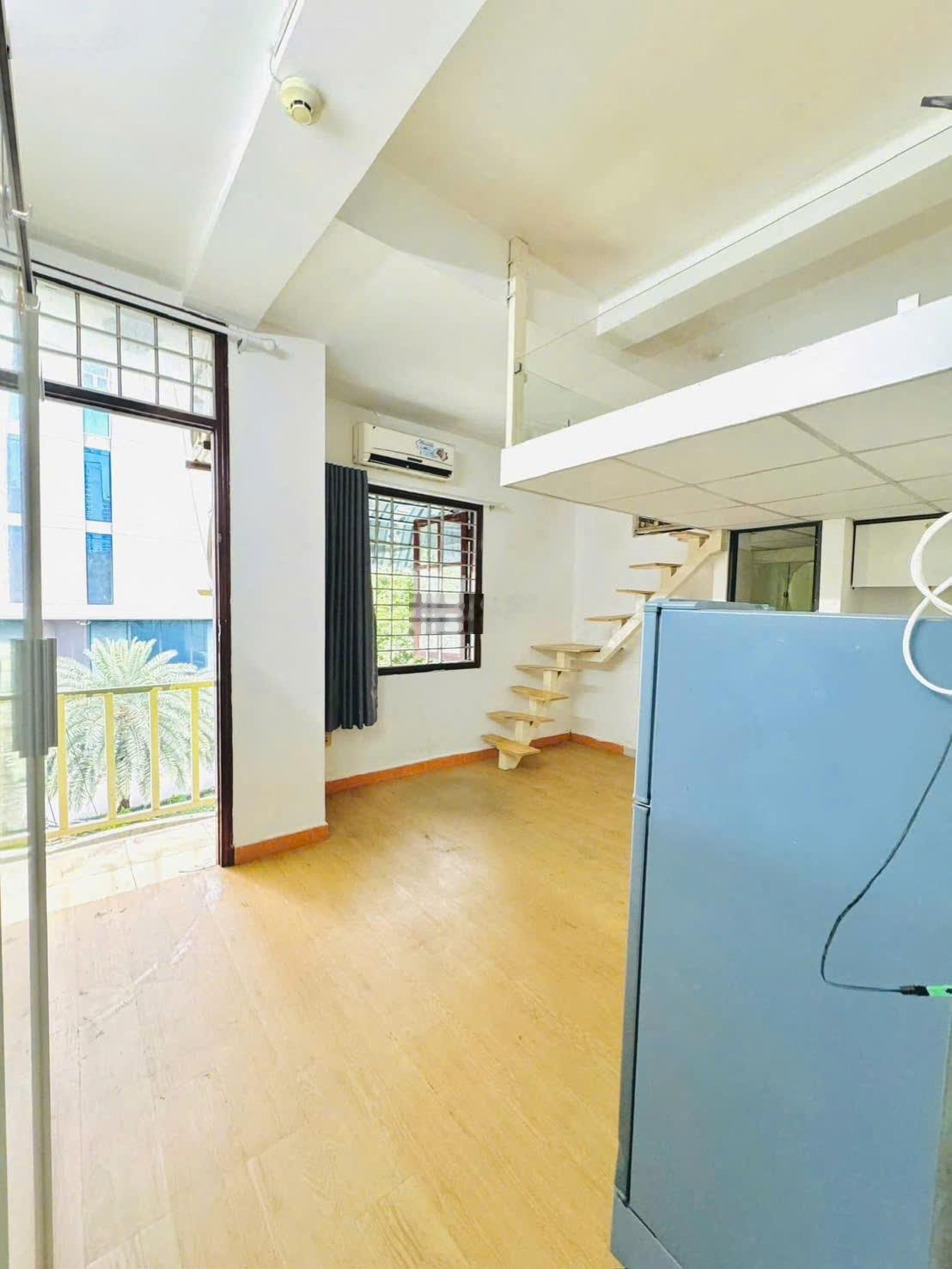 Cho thuê nhà thang máy kd chdv29p kèm nội thất tại q10