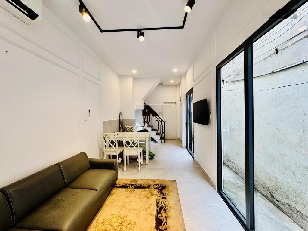 Hiếm - chỉ 8.xty có nhà 4 tầng ngay phố đi bộ bùi viện , ngang 3- 25m2.