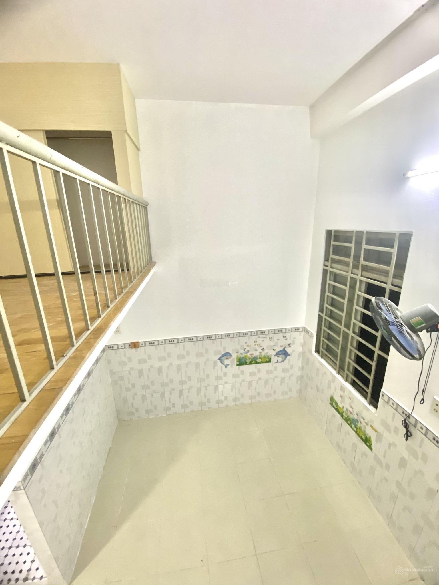 Cho thuê căn hộ dịch vụ ngay lê trọng tấn giá chỉ 2.800.000đ/tháng.