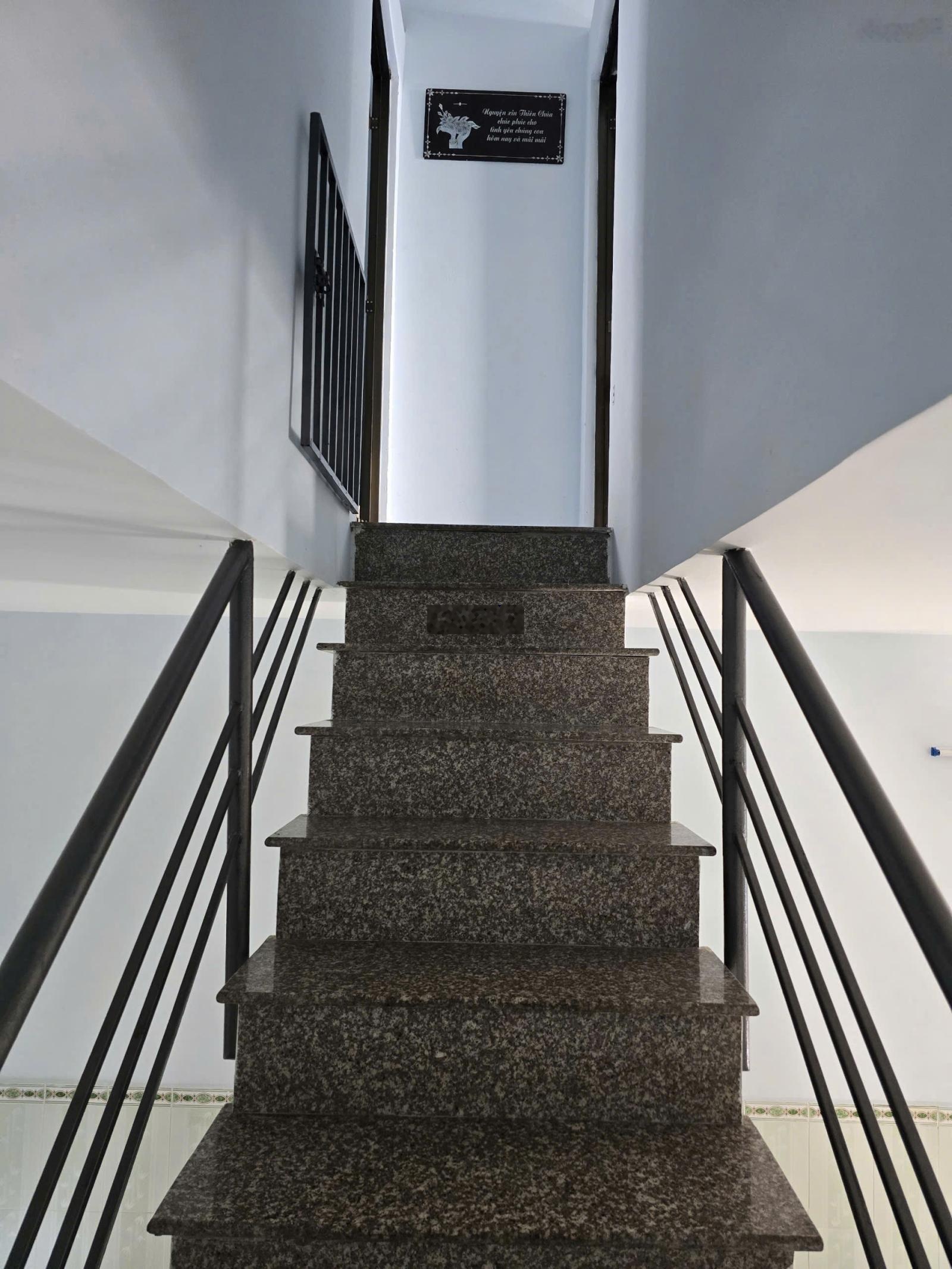 Đường Số 14 - 1 trệt 1 lầu - 2PN 2WC - mặt tiền 4,25m - giá nhỉnh 4 tỷ