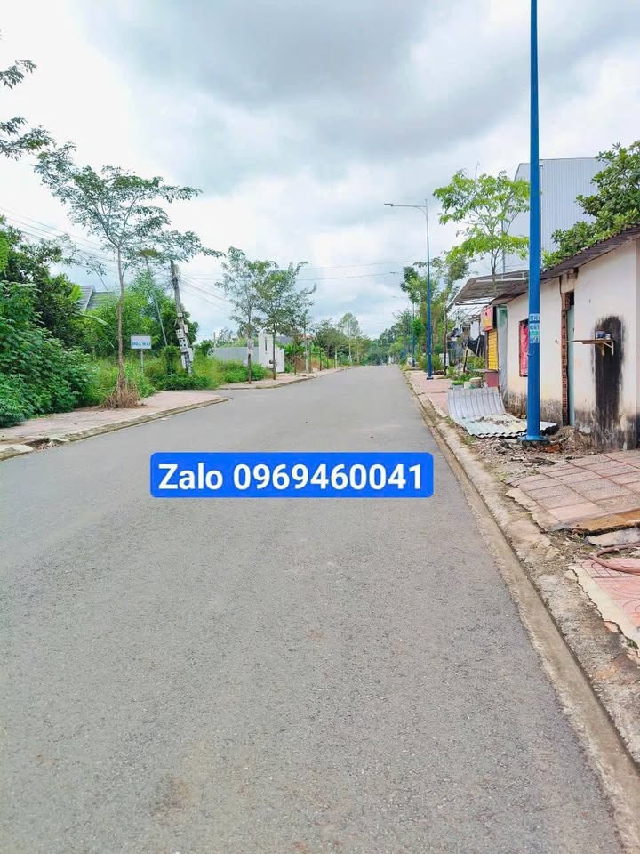 Bán nhanh lô đất siêu đẹp tại thị trấn Tân Phú, chỉ cách địa phận thành phố Hồ Chí Minh 9km