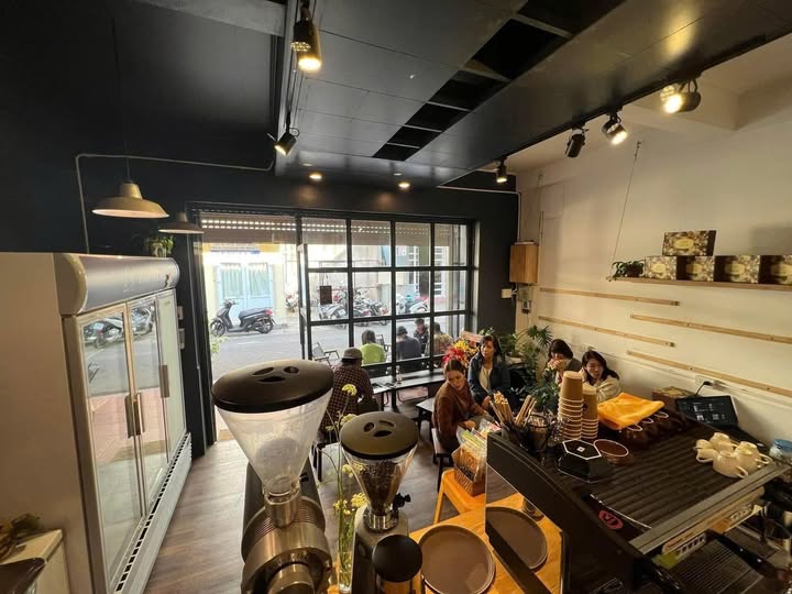 Bán nhà khu quy hoạch hồ Hoàng Văn Thụ, Đà Lạt, 63m2, sổ riêng, hẻm xe hơi, giá 9.9 tỷ