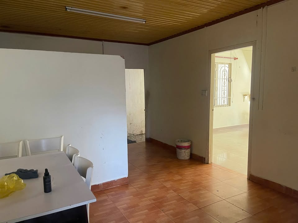 Nhà cấp 4 xinh xắn 4 phòng ngủ, hướng Đông Nam, diện tích 125m2 tại Đà Lạt