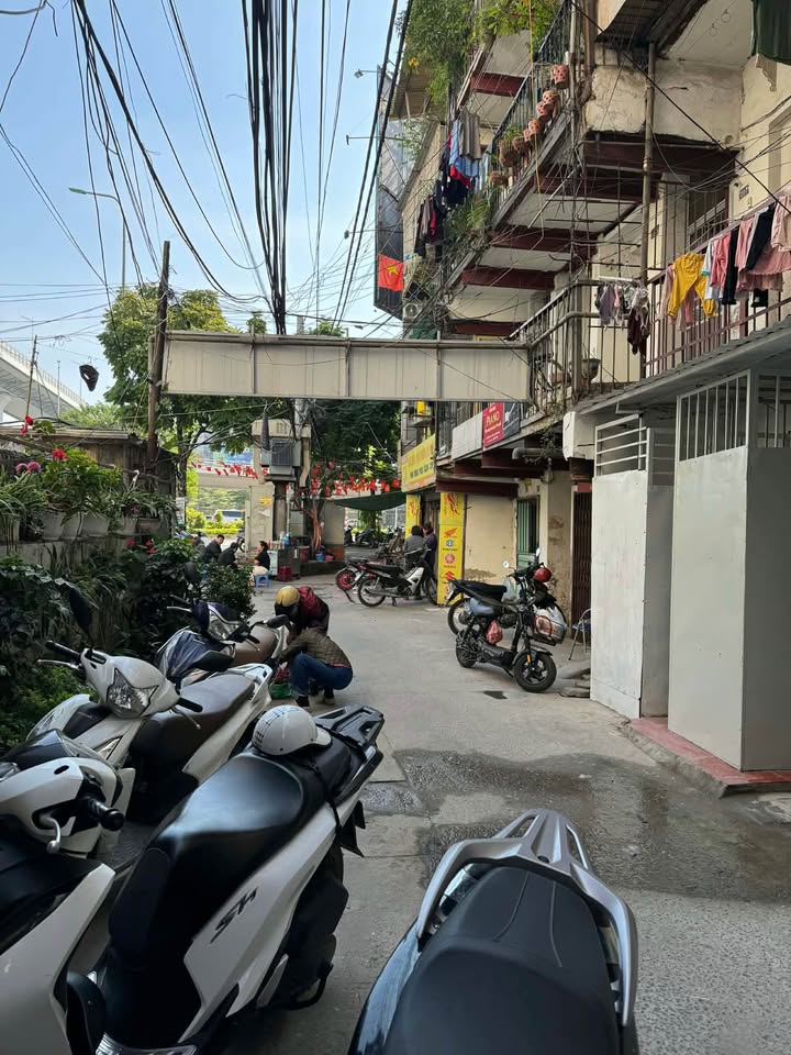 Siêu phẩm tập thể tầng 1 tại ngã tư Vọng, vị trí đắc địa, kinh doanh đỉnh cao, giá nhỉnh 4 tỷ