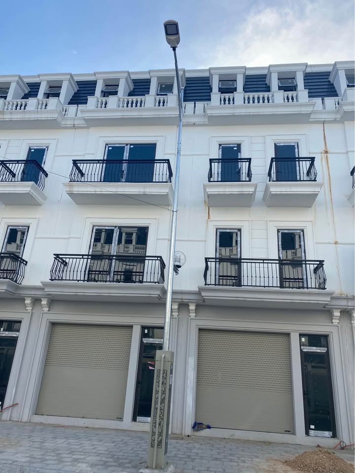 Siêu phẩm nhà xây thô CL03 tại khu vực Hồ Sen, Thanh Hóa đây rồi