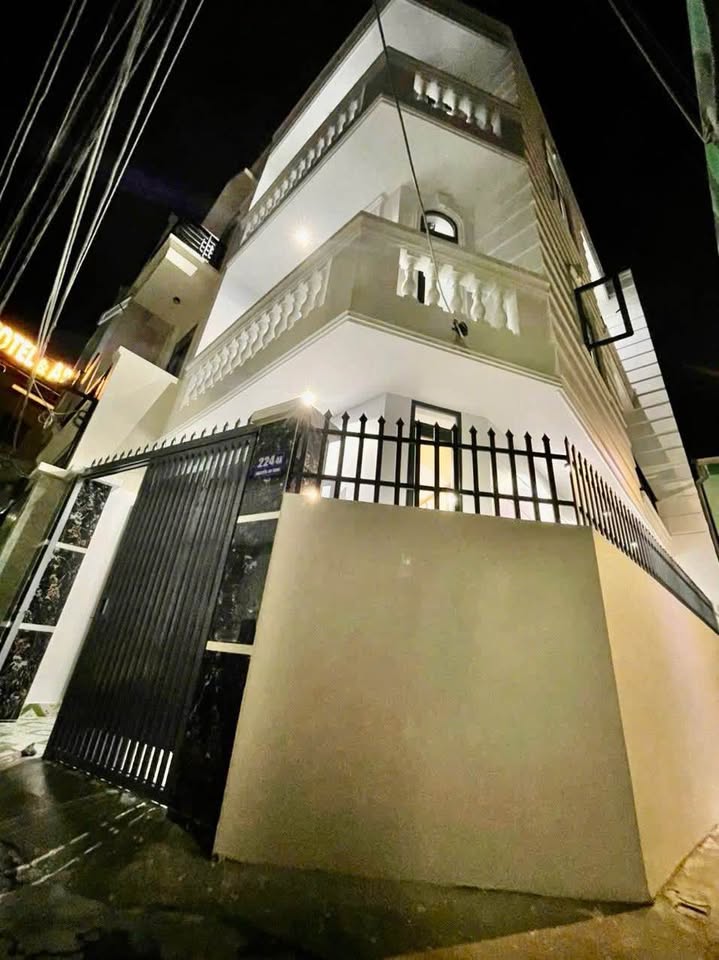 Bán nhà căn góc trung tâm Phường 7, Vũng Tàu, giá 5,15 tỷ