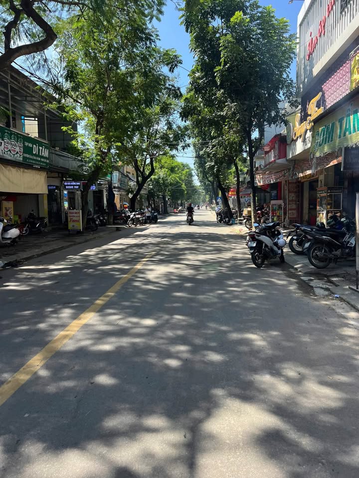 Bán nhà 2.5 tầng 2 mặt tiền đường Thái Phiên, Huế - 43m², 3.7 tỷ