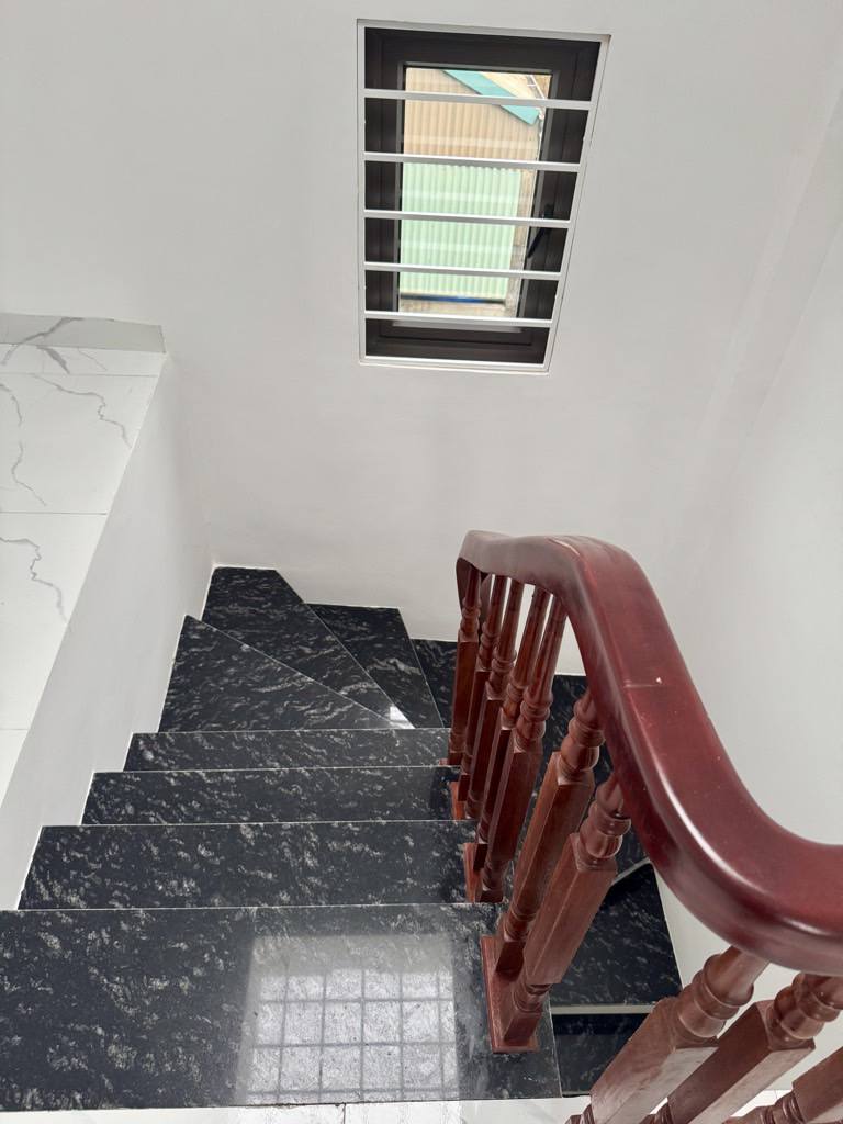 Siêu phẩm nhà phố Thanh Lân - 37m2, 5 tầng, ô tô đỗ cửa, sổ đỏ sẵn sàng