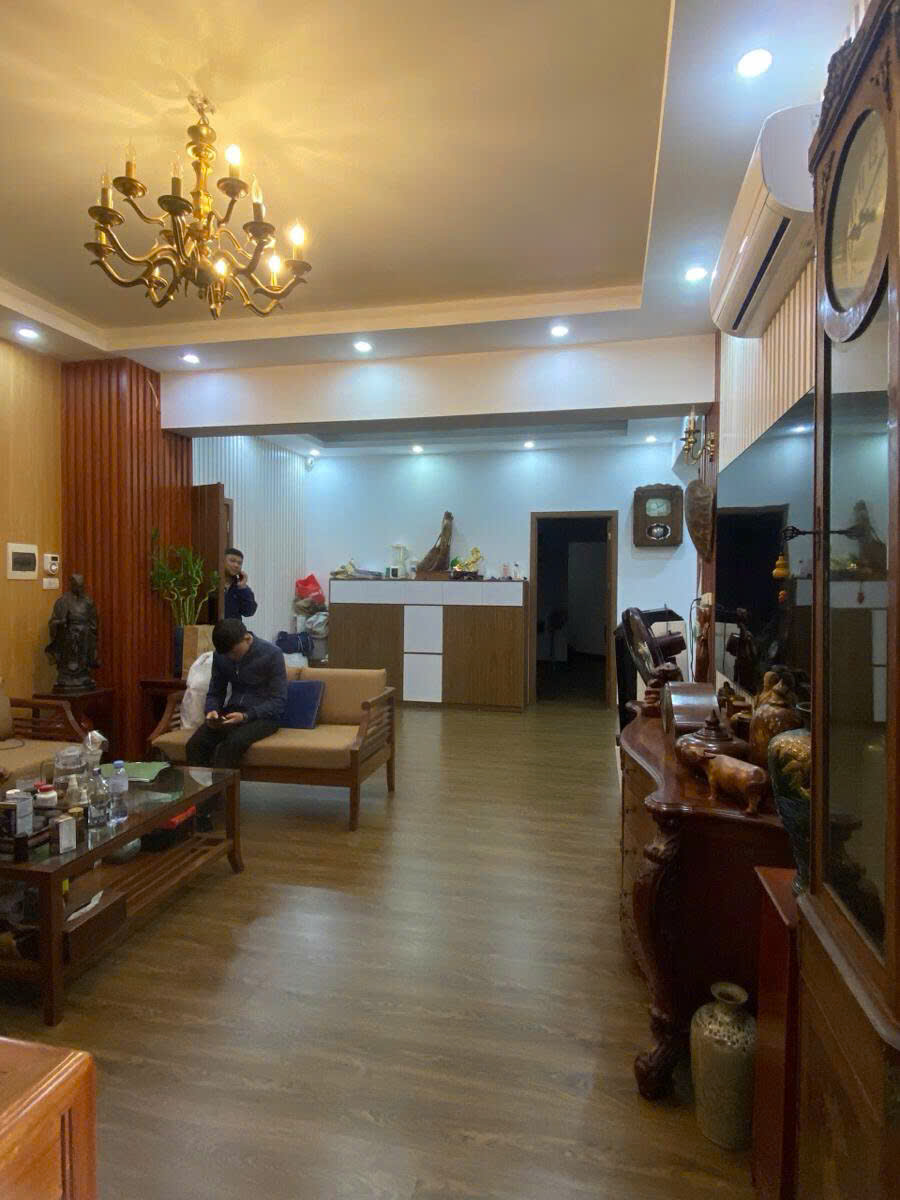 Căn hộ 3 phòng ngủ, 123m2 full nội thất cao cấp tại trung tâm Từ Liêm, sổ đỏ sẵn sàng