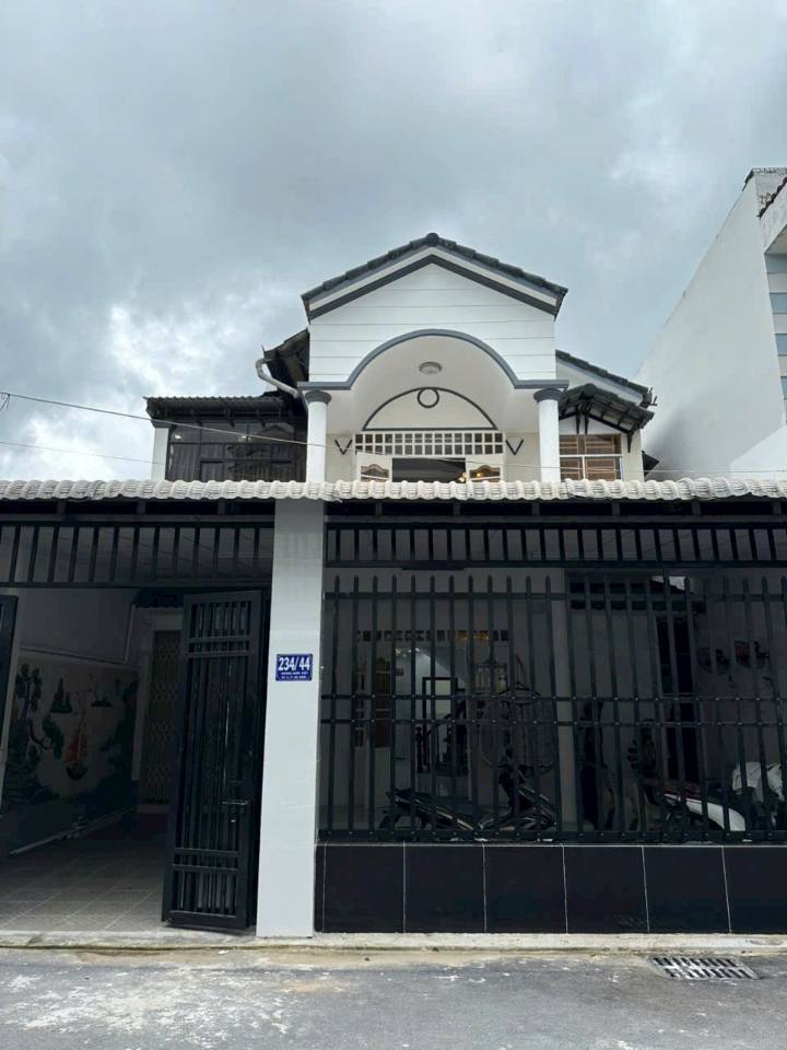 Cần bán gấp nhà trệt lầu tại hẻm 234 đường Hoàng Quốc Việt, Cần Thơ