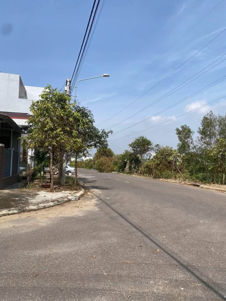 Bán đất Quy Nhơn, sổ đỏ, hướng Đông Nam, giá 1,65 tỷ, gần Viện Sốt Rét