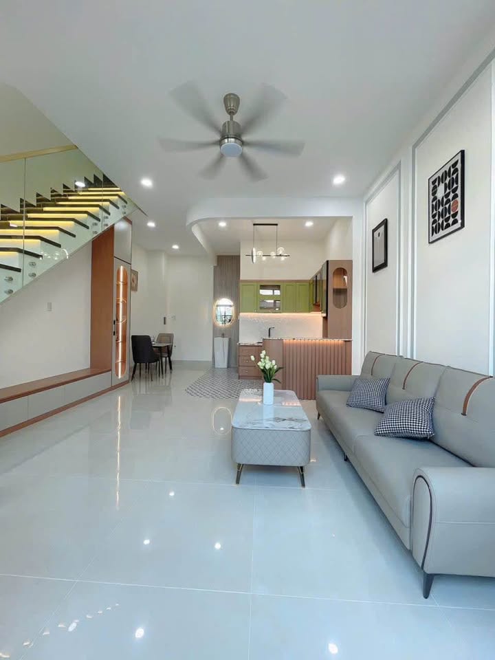 Bán cặp liền kề 2 tầng, 2 phòng ngủ, hướng Đông Nam, phường Đạo Thạnh, Mỹ Tho, Tiền Giang