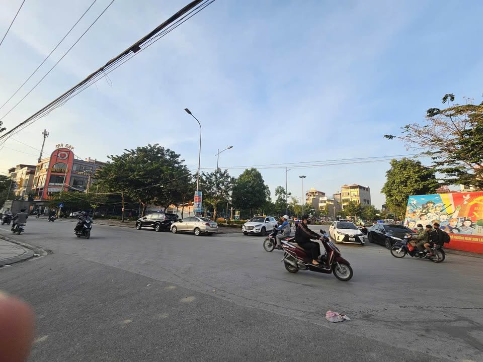 Bán tòa trọ 5 tầng Lãm Làng - 20 phòng cho thuê kín quanh năm, dòng tiền ổn định