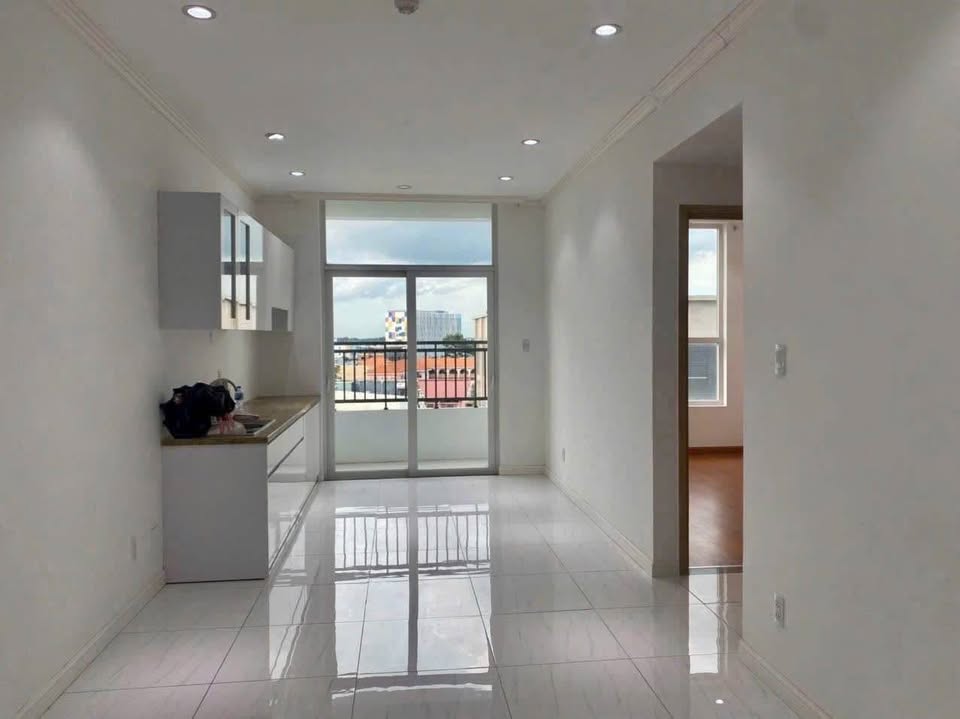 Chung cư Marina, 2 phòng ngủ view Vincom, sổ sẵn, giá hời 1,6 tỷ