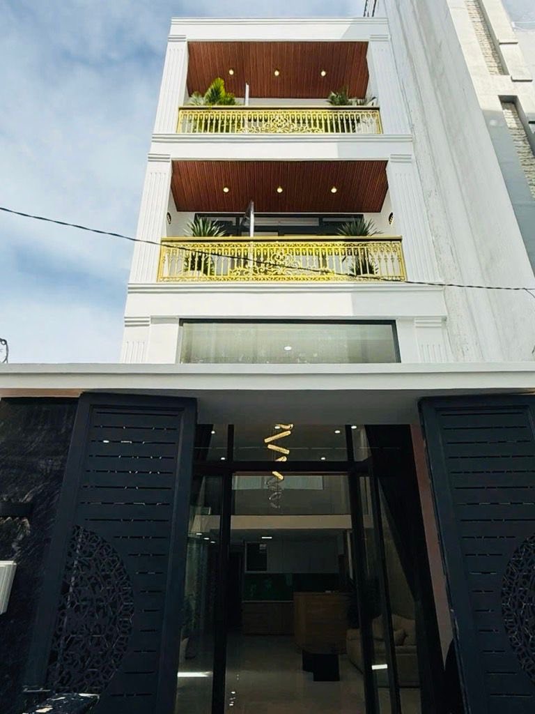 Nhà 4 tầng hẻm ô tô đường Tên Lửa, Bình Tân - Tặng full nội thất, sổ vuông vức