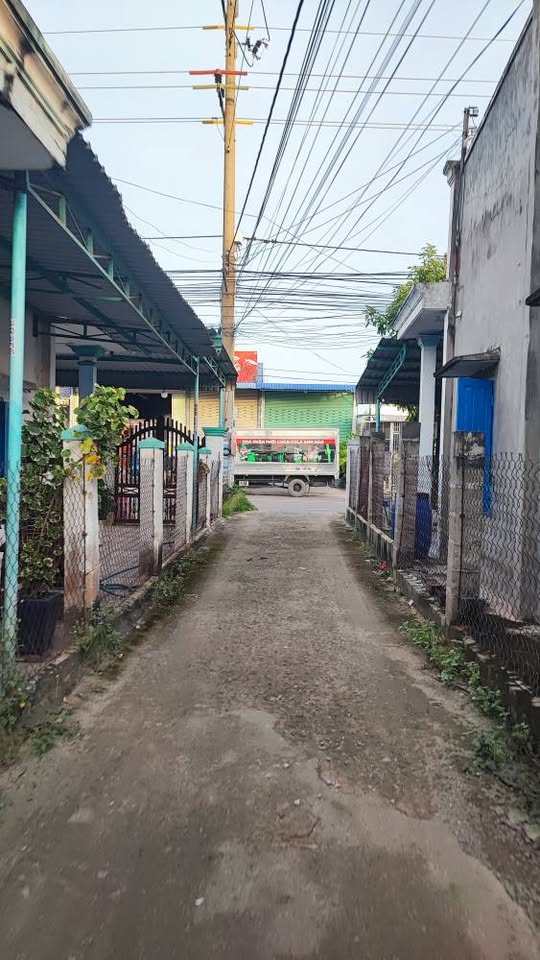 Góc 2 mặt tiền Hàm Liêm - Lâm Đồng, sát chợ, giá ngộp 650 triệu