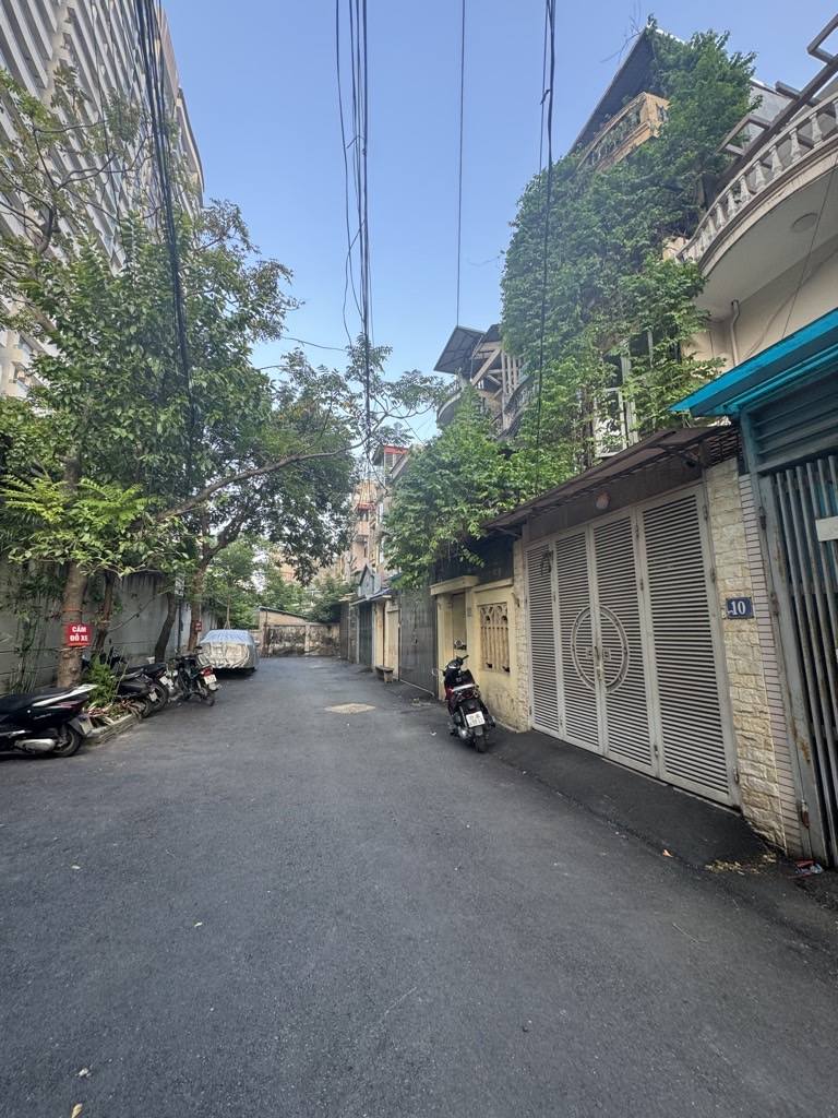 Bán nhà Phùng Chí Kiên, 40m2, 5 tầng, sổ đỏ vuông vắn, gần ô tô, giá nhỉnh 10 tỷ