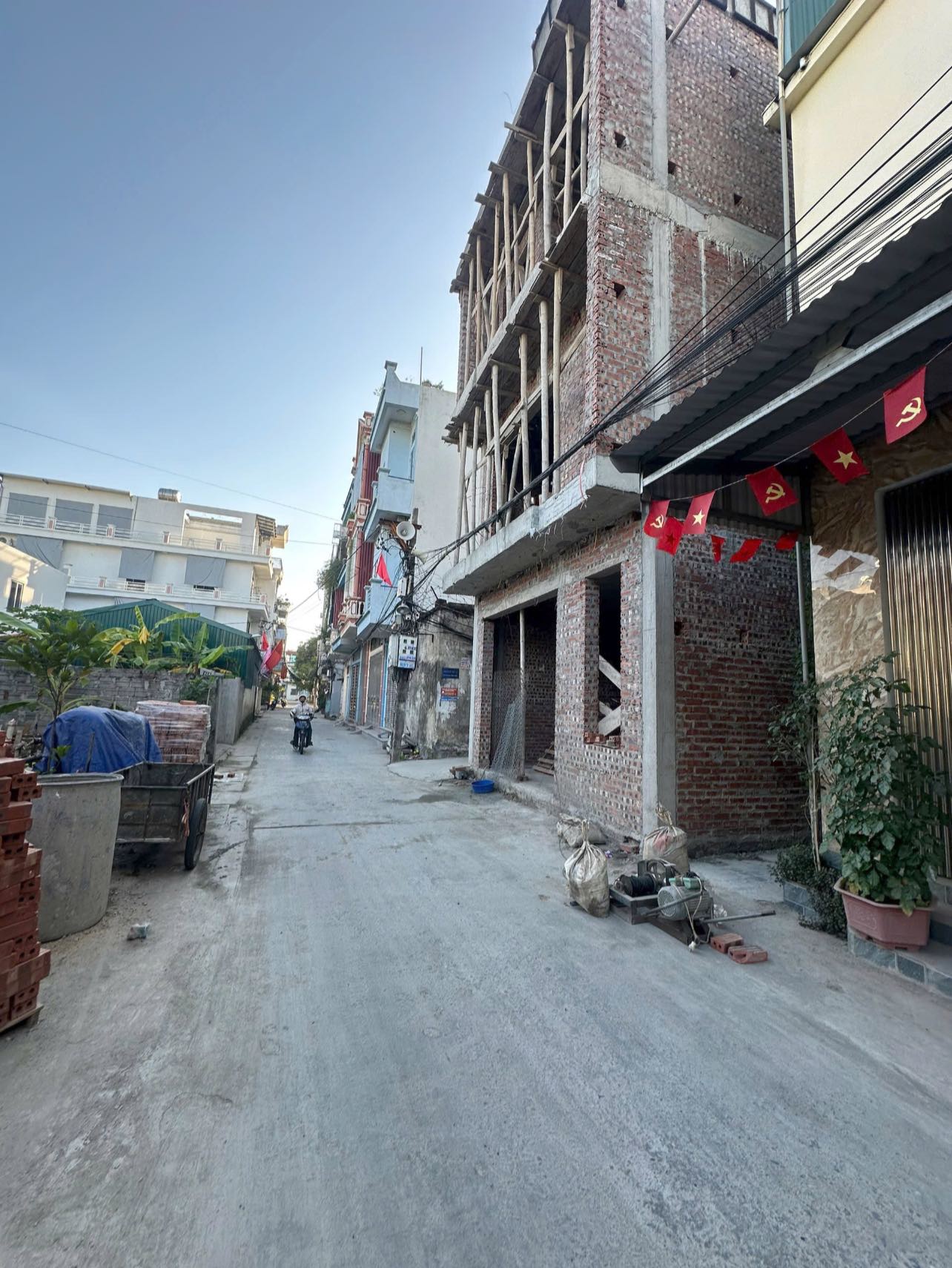 Căn góc 3 mặt thoáng Petro-Quang Trung 51m2, 3 tầng hiện đại, trung tâm tiện ích