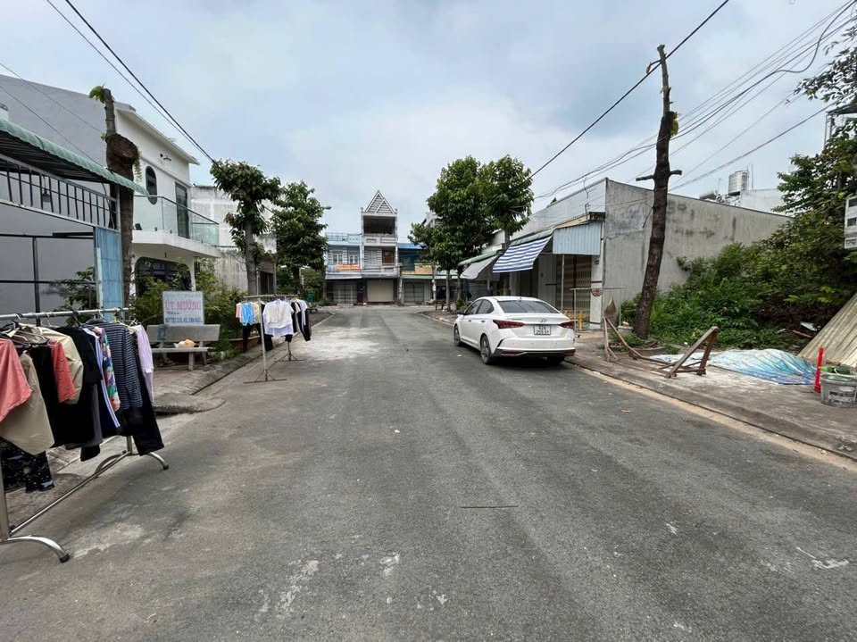 Bán đất thổ 64m2, 1,75 tỷ, gần Aeon Mall Tân An, Long An