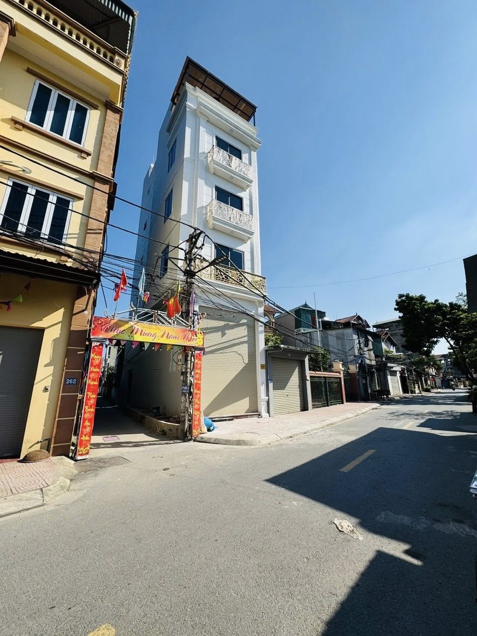 Nhà 5 tầng Tả Thanh Oai, lô góc, cách ô tô tránh chỉ một nhà