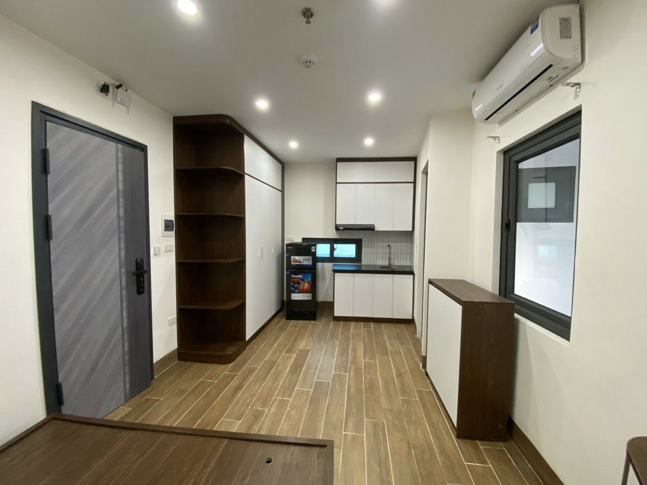 Chung cư dịch vụ 6 tầng thang máy, ngay Cổ Nhuế, thu nhập ổn định