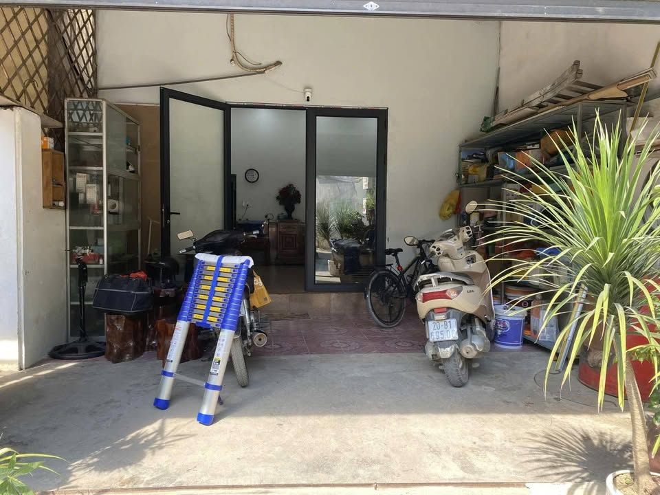 Bán nhà 2 tầng 2 mặt tiền, diện tích 100m2 tại Linh Sơn, Thái Nguyên - Kinh doanh đỉnh, giá nhỉnh 2 tỷ