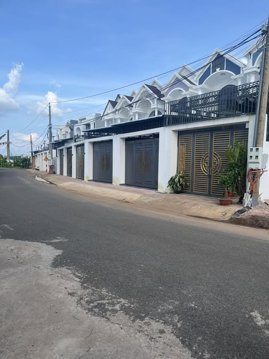 Bán đất mặt tiền phường trung tâm Long Khánh, Đồng Nai, sổ riêng thổ cư