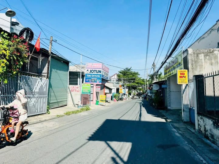 Bán nhà góc 2 mặt tiền kinh doanh cực đỉnh chỉ 5,5 tỷ