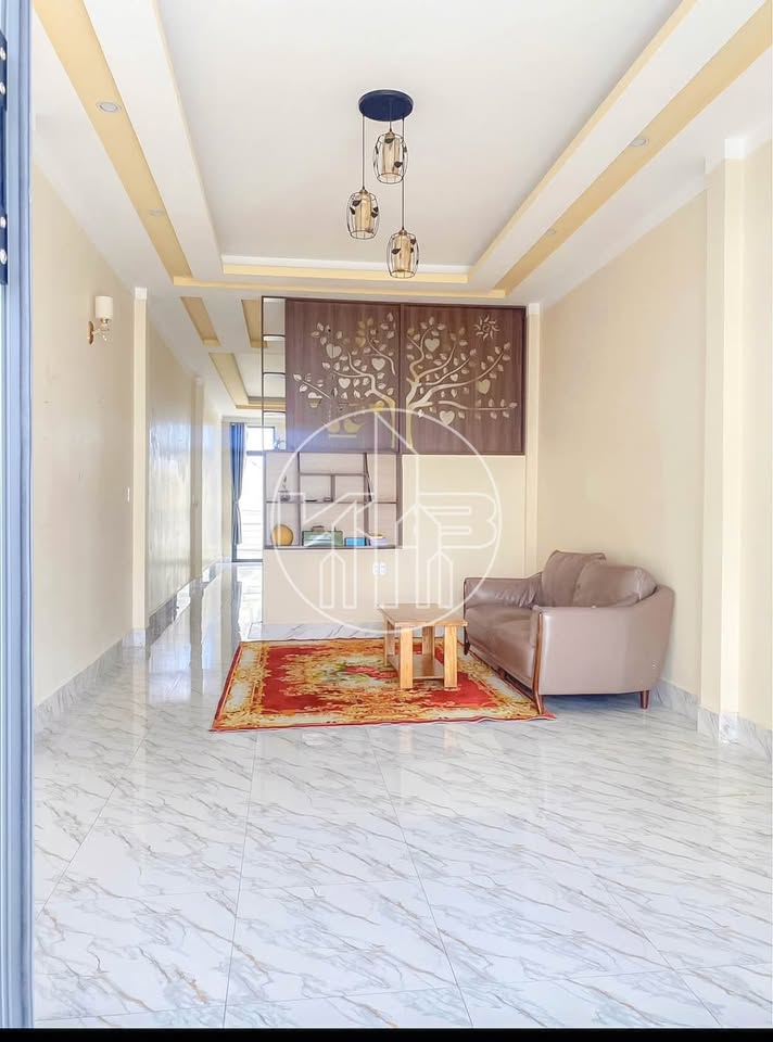 Nhà phố Đà Lạt đường Tô Vĩnh Diện, xe hơi vào tận nơi, giá 2.3 tỷ