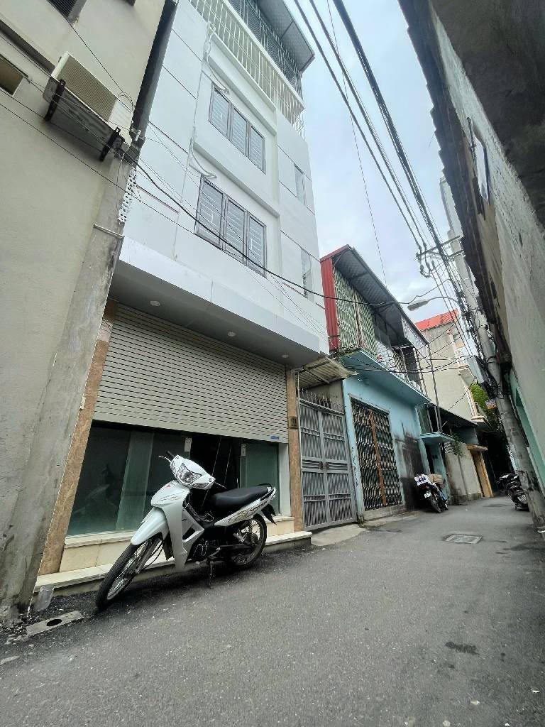 Nhà lô góc 4 tầng kinh doanh mặt chợ Phú Lương, Hà Đông 31m²