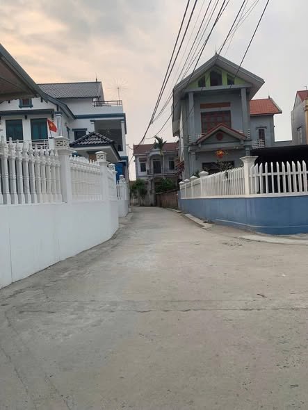 Đất vàng 100m2, mặt tiền 7,2m, sổ hồng sẵn sàng tại Gia Bình, Bắc Ninh