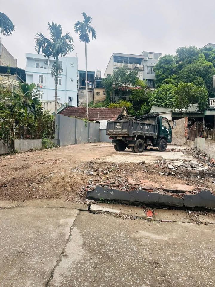 Chuyển nhượng ô đất góc 95m2 tại ngõ 10 Cao Xanh, ô tô vào tận nơi