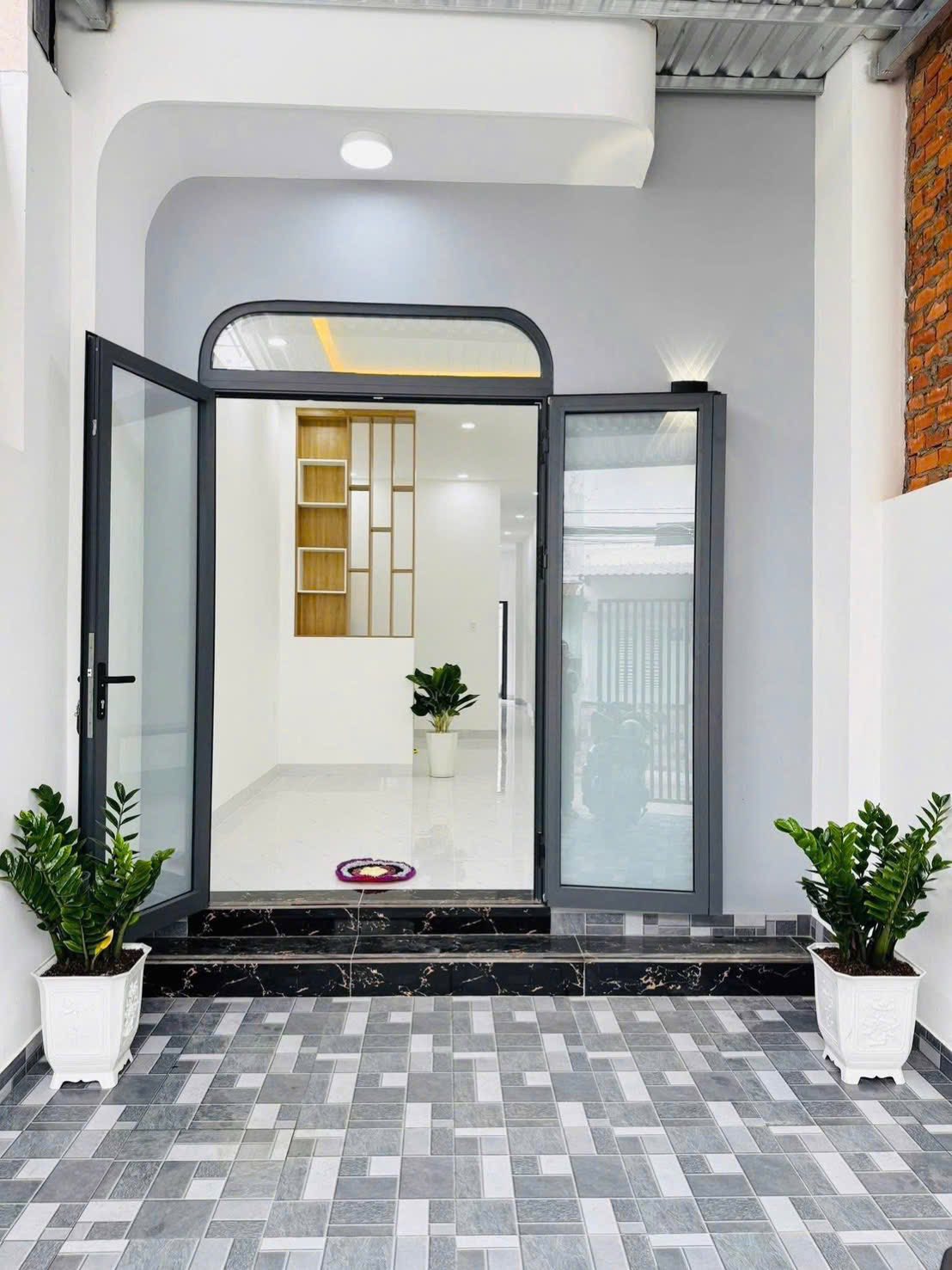 Bán nhà xây dựng mới tại số nhà 369B, tổ 14, khu phố 5, phường Phú Khương, tỉnh Vĩnh Long, giá 2.15 tỷ