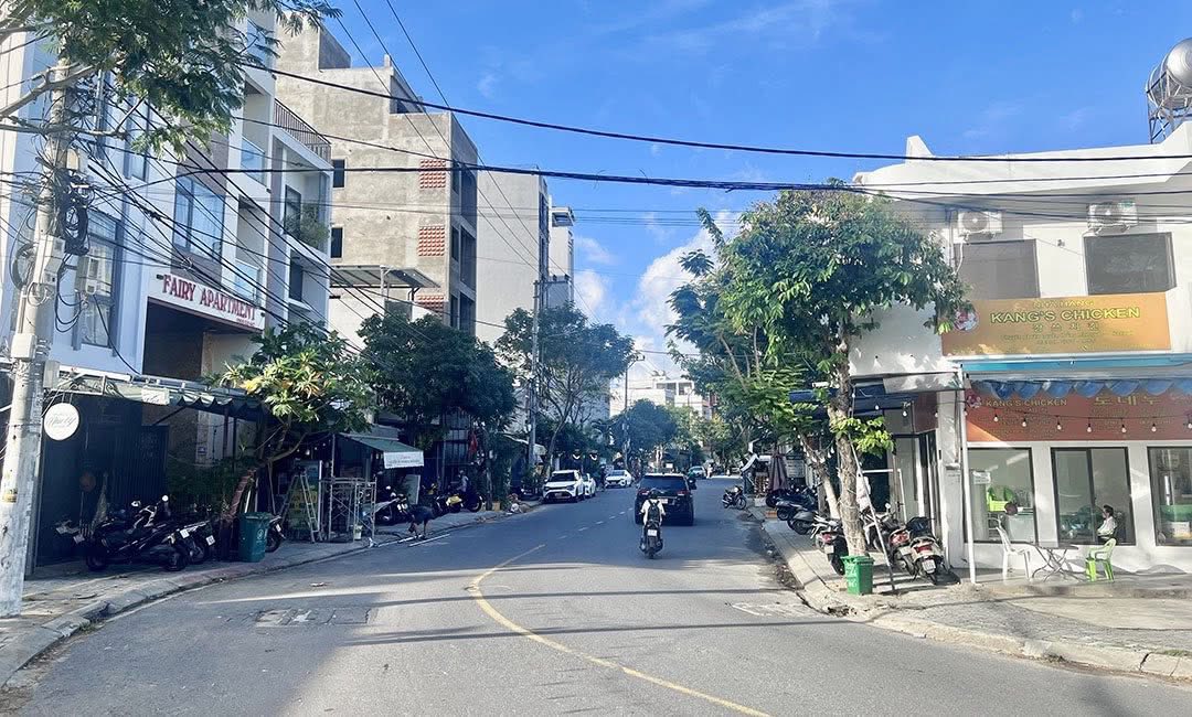 Bán gấp lô góc 3 mặt tiền đường chính Hữu Đoạn, ngay sát trục đường du lịch Võ Văn Kiệt