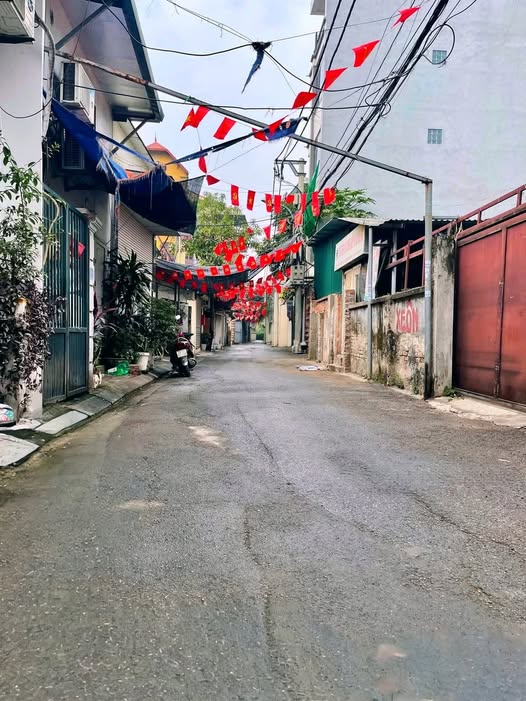 Nhà Tây Hồ 7 chỗ lọt, 2 thoáng mát, giá đầu tư