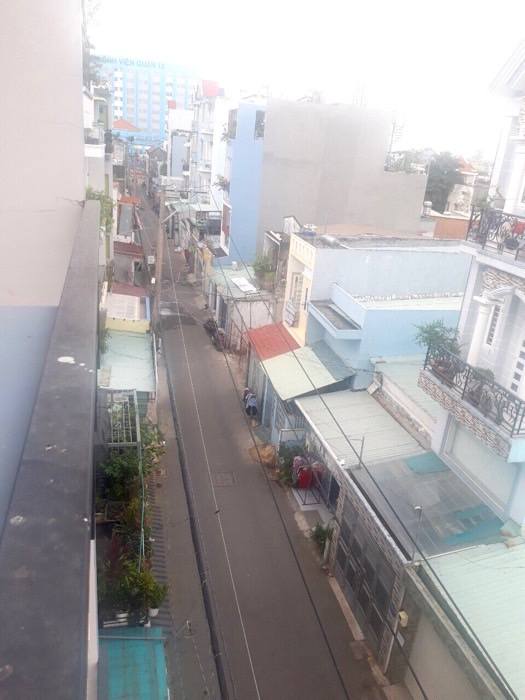 Nhà đẹp 5 tầng, hẻm xe hơi thông 8m, vị trí trung tâm, đối diện Bệnh viện Quận 12